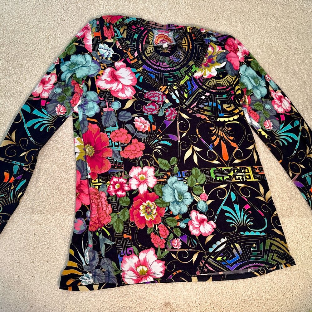 Johnny Was PEACE Long Sleeve V-Neck Tee Bamboo/Spandex  Size M T 11821-0